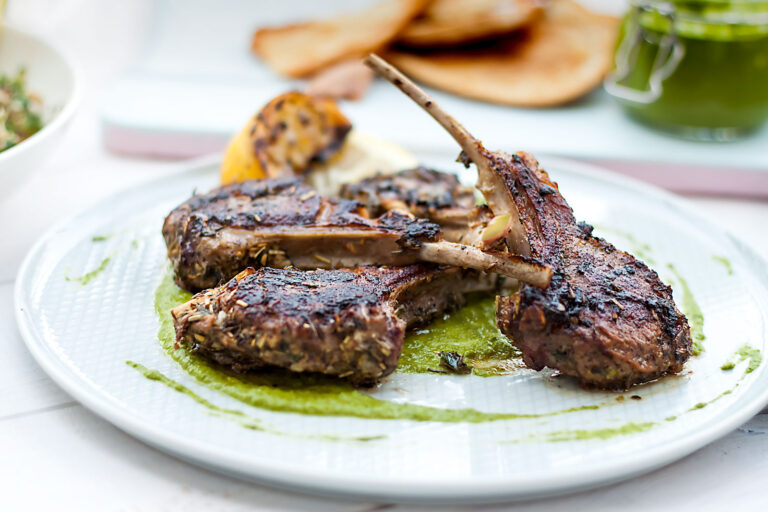 Kotlety Jagnięce z Sosem Miętowym