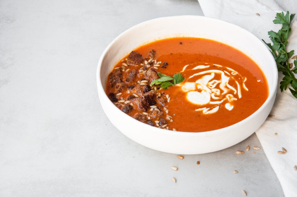 Zupa Krem z Pieczonej Papryki i Pomidorów
