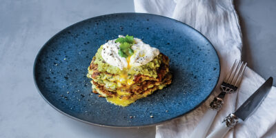 Placki z Cukini z Jajkiem w Koszulce oraz Guacamole