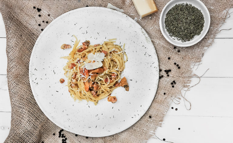 Carbonara z kurkami i tymiankiem