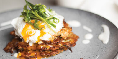 placi-z-cukini-z-jajkiem-w-koszulce