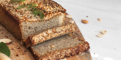 pasztet-wegański-z-pieczarkami-i-grzybami-suszonymi-