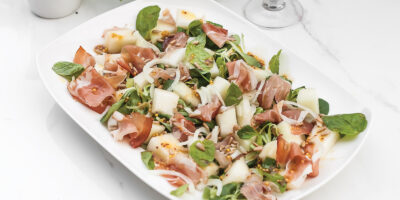 sałatka-z-szynką-permeńską-i-melonem-