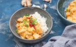 weganskie czerwone curry z dynia i tofu