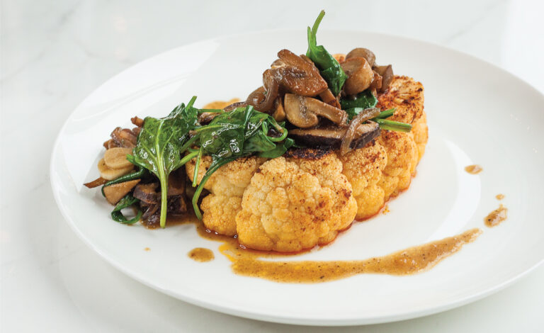 stek z kalafiora z pieczarkami