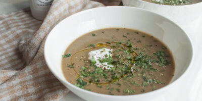 zupa krem z pieczarek z czosnkiem niedźwiedzim