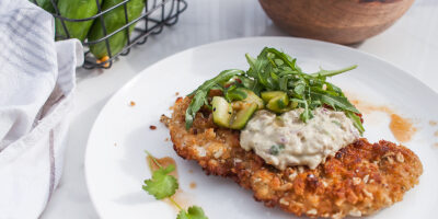 sznycel-z-kurczaka-z-kremem-z-awokado-