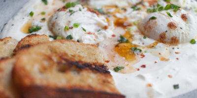 jajka po turecku - czyli jedno z najlepszych sniadan