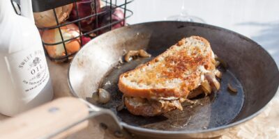 czy warto kupić patelnię ze stali węglowej?