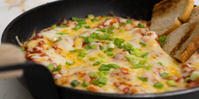 fasolka z pomidorami zapiekana z mozzarellą