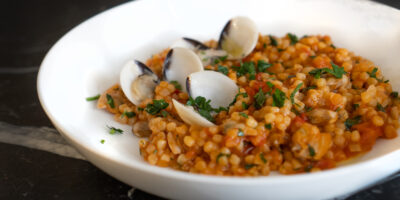 vongole sardyński makaron z owocami morza małżami vongolami