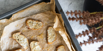 najlepsze czosnkowe grzanki z parmezanem