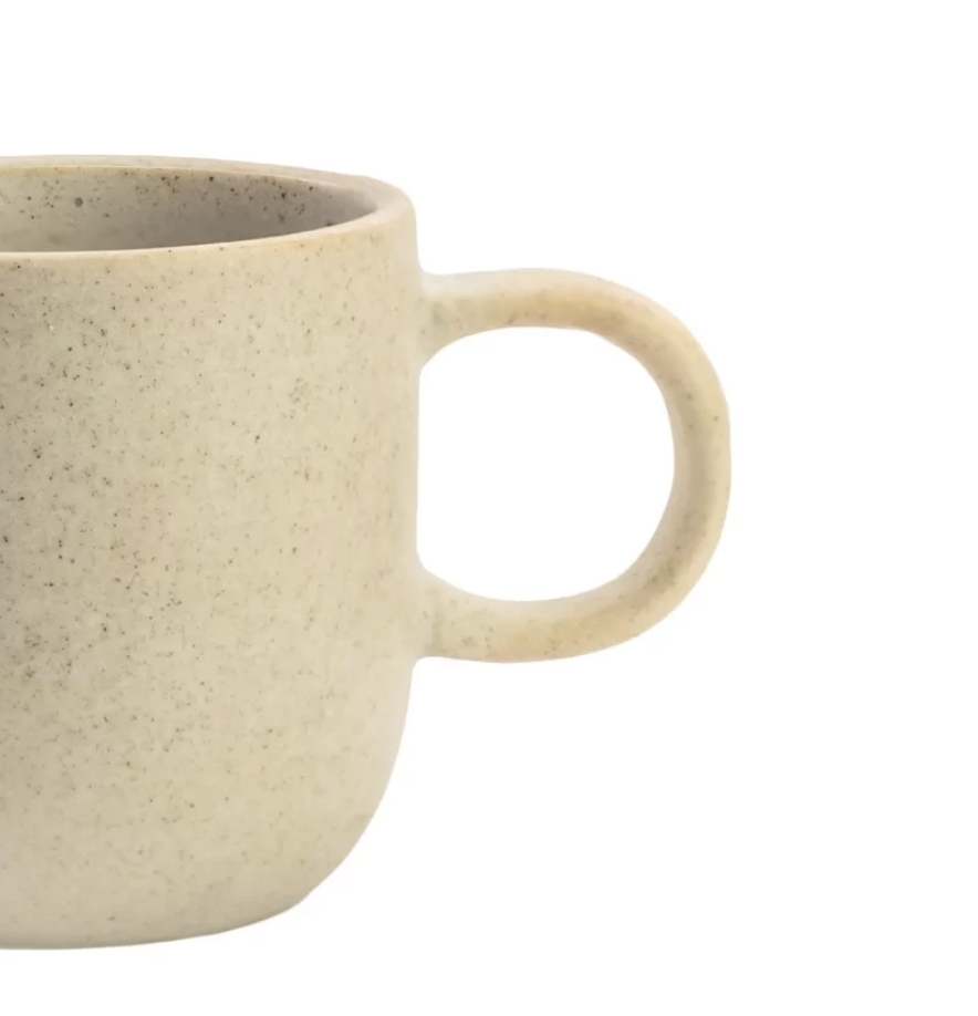 porcelanowy beżowy kubek do espresso